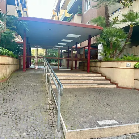 Marellini Lido Nord Apartment