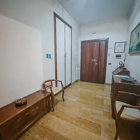 Marellini Lido Nord Apartment